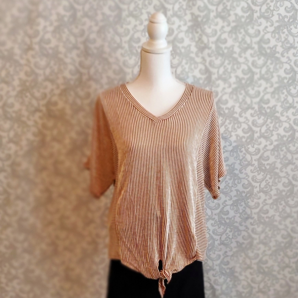 Wide Arm Tie Front Top (NWOT)